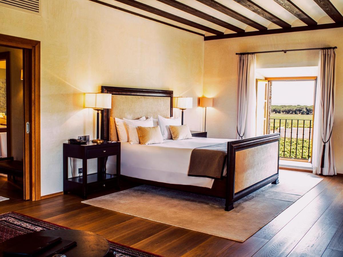 Abadia Retuerta Ledomaine Hotel Sardon De Duero Exterior photo